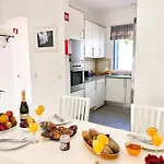 Apartment Ocean Breeze Windmill By Becherish Albufeira
