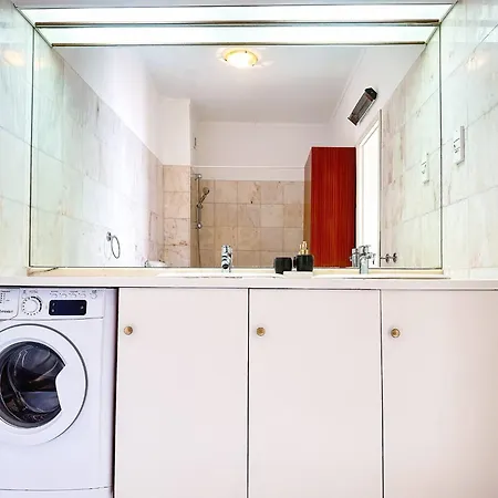 아파트 Ocean Breeze Windmill By Becherish